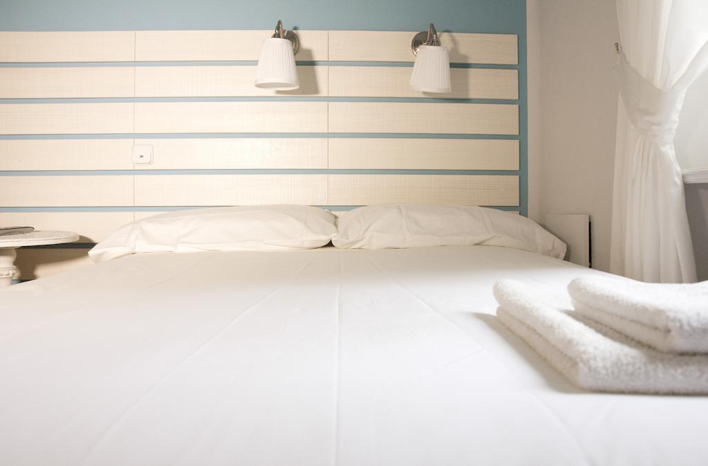 Hostal Monjes Peregrinos Burgo Kültér fotó